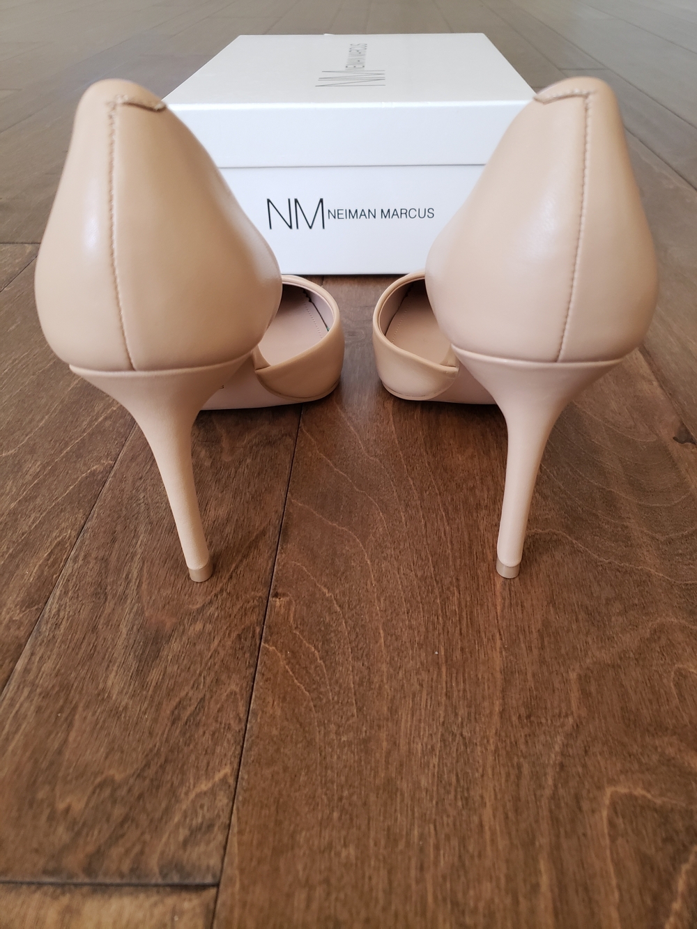 NWT Neiman Marcus Nude Leather Pointed Volley Heels - Picture 3 of 9